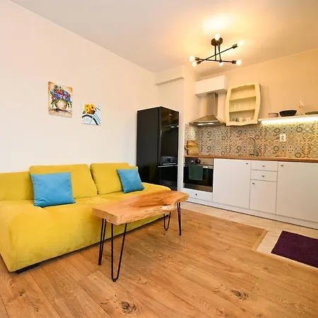 Уютни Апартаменти В Сърцето На Варна Apartment *