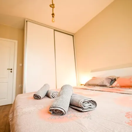 Уютни Апартаменти В Сърцето На Варна Apartment
